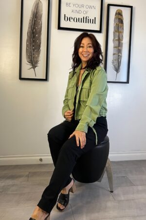 Green crop jacket for spring